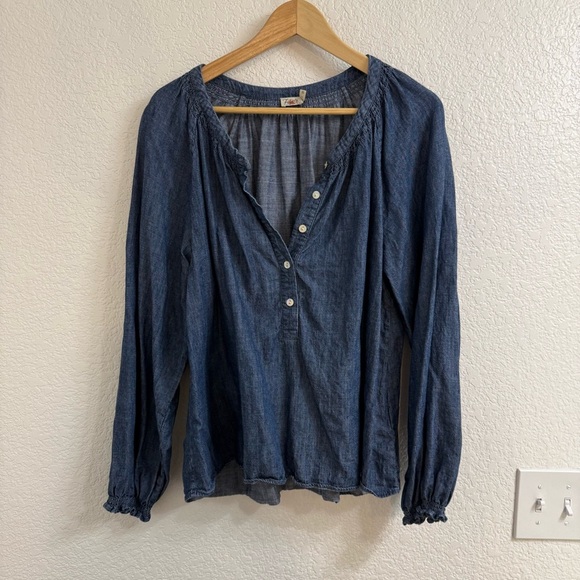 Faherty The Tried and True Odette Denim Top Size Large - Picture 1 of 6